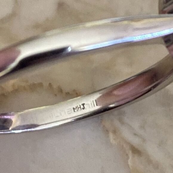 Michael Hill 10K White Gold Amathyst & Diamonds Halo Ring - Picture 11 of 11